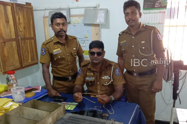 யாழில் களவாடப்பட்ட பெருந்தொகை நகைகள்: ஒருவர் கைது | Large Amount Of Valuable Jewelry Stolen In Jaffna