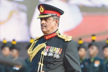 சரத் பொன்சேகாவை உடன் கைது செய்ய வேண்டும் -  ஜனாதிபதியிடம் கோரிக்கை