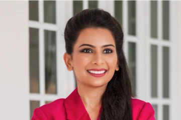 அன்று சாதாரண பாடசாலை ஆசிரியர்., இன்று ரூ.330 கோடி நிறுவனத்தின் உரிமையாளர்!