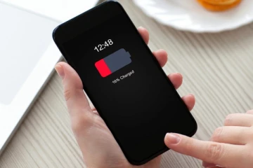 ஸ்மார்ட்போனை தொடர்ந்து பயன்படுத்தினாலும் 2 நாளைக்கு பேட்டரி தீராமல் இருக்க இதை செய்தால் போதும்