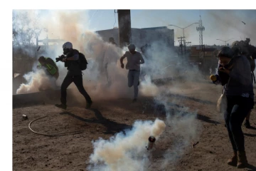 කඳුළු ගෑස් වල කෙටි කාලීන සහ දිගු කාලීන අතුරු ආබාධ.