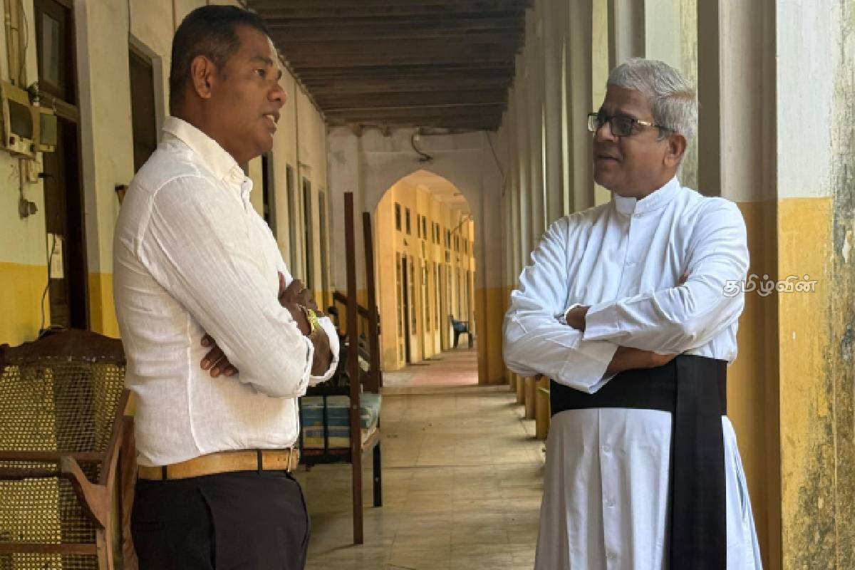 பலராலும் மறக்க முடியாத FR.S.J இம்மானுவேலை சந்தித்தார் IBC பாஸ்கரன் | Bhaskaran Kandiah Meets Former Priest In Person