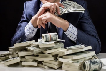 உலகின் மிகப் பெரிய செல்வந்தர்கள் விடுத்த கோரிக்கை!