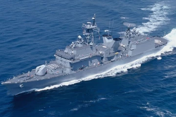 இலங்கையில் நங்கூரமிடப்பட்ட தென்கொரிய போர் கப்பல்