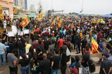 ஜனாதிபதி செயலகத்துக்குள் பிரவேசித்த முதல் ஆர்ப்பாட்டக்காரர் கைது!