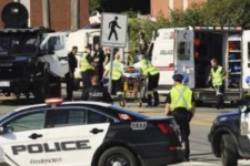 கனடாவில் சாலையில் நடந்து சென்ற பெண் ஒருவருக்கு நேர்ந்த பரிதாபம்!