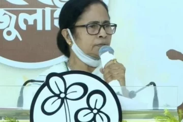 பாஜகவின் அசைக்கமுடியாத சக்தி : வங்கத்து பெண் புலி அரசியலுக்கு வந்த கதை