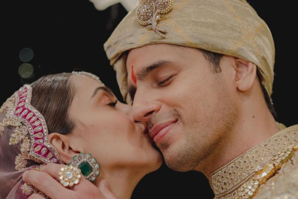 திருமணத்திற்கு முன்பே கர்ப்பமான நடிகை கியாரா அத்வானி!! விறுவிறுப்பாக நடந்து முடிந்த கல்யாணம் | Kiara Advani Pregnant Before Marriage