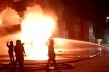 பங்களாதேஷ் தீ விபத்து மற்றும் வெடிப்புகளில் 40பேர் பலி! எண்ணிக்கை அதிகரிக்கும் அச்சம்!