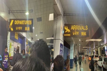 சிறிலங்காவிற்குள் இந்திய சீன வல்லாதிக்கத்தின் விஸ்வரூபம் - விமான நிலையத்தில் இந்தி சீன மொழிகள்!