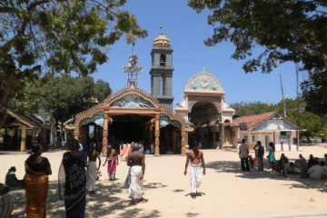 செல்வச்சந்நிதி ஆலய சூழலில் பானிப்பூரி விற்பனை செய்தவருக்கு தண்டம்