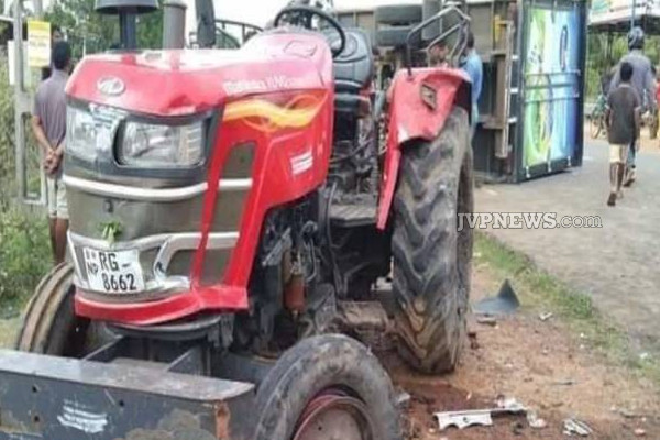 வவுனியாவில் சற்றுமுன் இடம்பெற்ற பயங்கர விபத்து: சாரதிக்கு ஊர்மக்களால் நேர்ந்த கதி | Accident In Vavuniya Kanakarayankulam Lorry