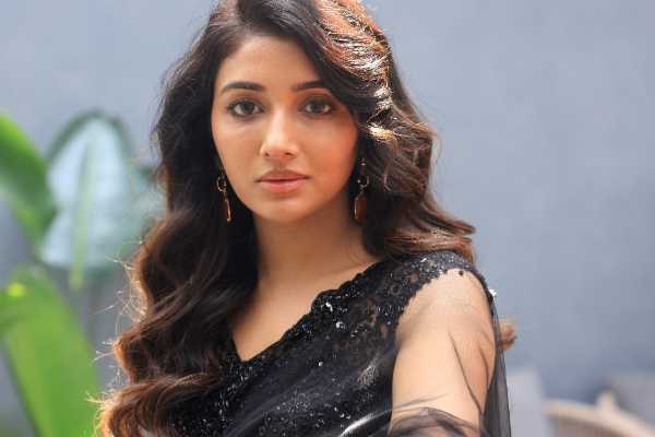 ஜெயிலர் பட நடிகை மிர்ணாவின் ரீசெண்ட் சேலை போட்டோஷூட்.. | Jailer Movie Actress Mirnaa Saree Photoshoot Post ஜெயிலர் பட நடிகை மிர்ணாவின் ரீசெண்ட் சேலை போட்டோஷூட்.. | Jailer Movie Actress Mirnaa Saree Photoshoot Post