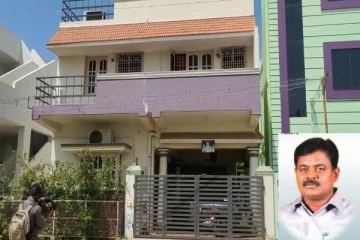 முன்னால் தேர்வு கட்டுப்பாட்டு அலுவலர் வீட்டில் லஞ்ச ஒழிப்பு துறையினர் அதிரடி  சோதனை