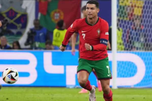 ரொனால்டோவை பின்னுக்கு தள்ளி புதிய சாதனை படைத்த மெஸ்ஸி | Messi Surpass Ronaldo Record Most Non Penalty Goal