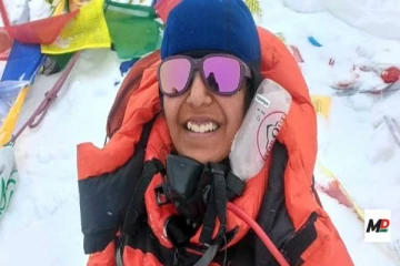 எவரெஸ்ட் சிகரத்தை இளம் வயதில் ஏறி சாதனை படைத்த மும்பை மாணவி!