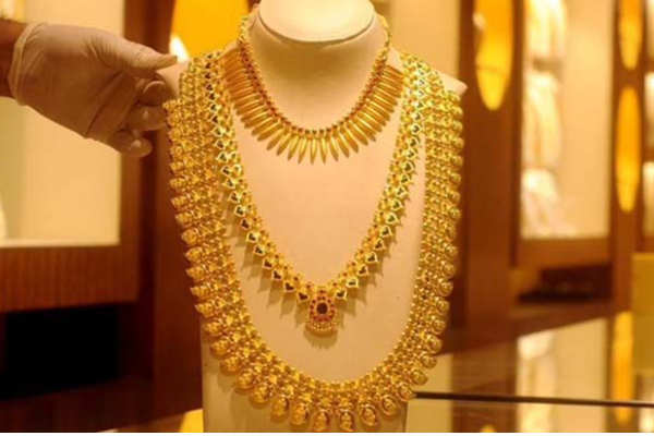 Today Gold Rate: தாறுமாறாக எகிறிய தங்கம், வெள்ளியின் விலை! லட்சத்தையும் தாண்டியதால் அதிர்ச்சி | Gold Rate December 27 2025 India And Srilanka