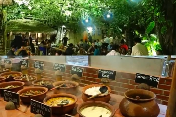 රසට කන්න බොන්න පුලුවන් අලුත් ගමක් කොළඹින් විවෘත වෙයි..හැමෝම ගිහින් බලන්න(VIDEO)