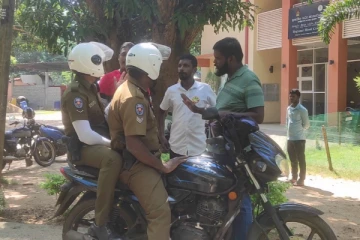 மாவீரர் தினத்தை முன்னிட்டு முல்லைத்தீவு இளைஞர்களால் இரத்ததானம்:புலனாய்வாளர்கள் அச்சுறுத்தல்(Photos)