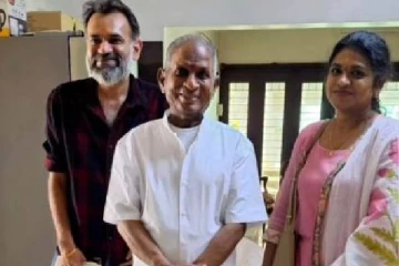 சிங்களில் இருந்து மிங்கிள் ஆன நடிகர் பிரேம்ஜி அவரது மனைவியுடன் எடுத்த கியூட் ஸ்டில்ஸ்