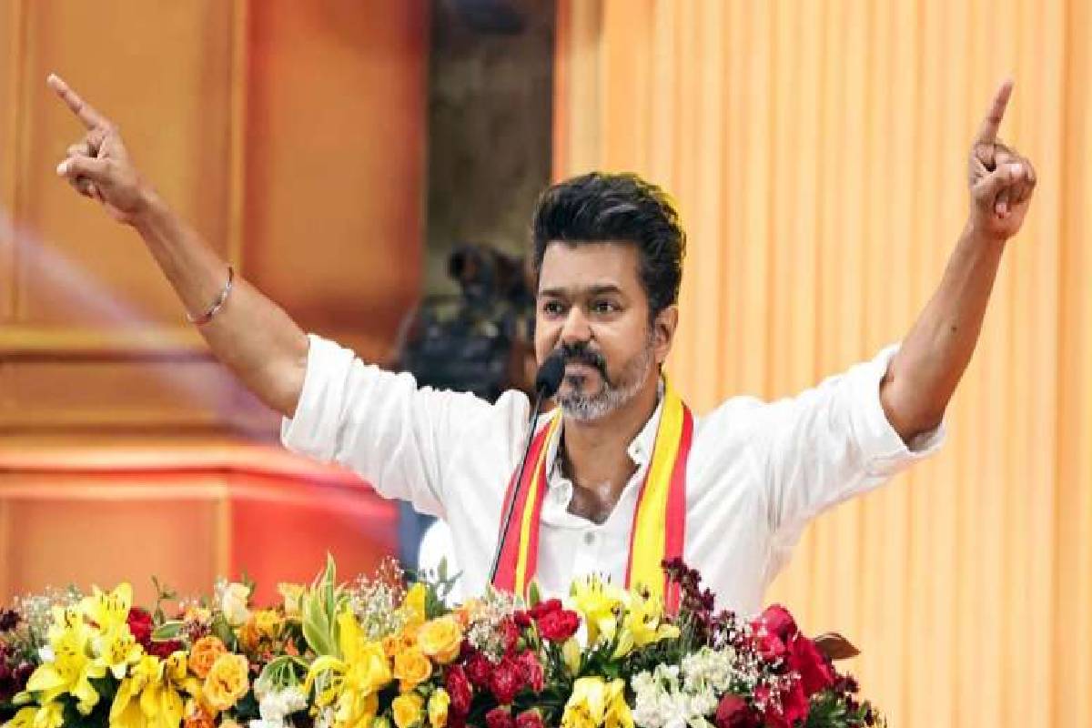 நீதிமன்றத்தில் புதிய வழக்கு: விஜய்க்கு எதிராக கிளம்பியுள்ள மற்றொரு சர்ச்சை! | Big Trouble For Actor Vijay Turned Politician