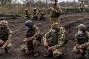 உக்ரைனை சூழ்ந்து கொண்ட போர் மேகங்கள்! அங்கு வாழும் தமிழர்களுக்கான அவசர அறிவிப்பு (Photo)