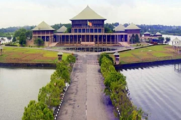 நாடாளுமன்றத்தை கலைக்கும் யோசனை