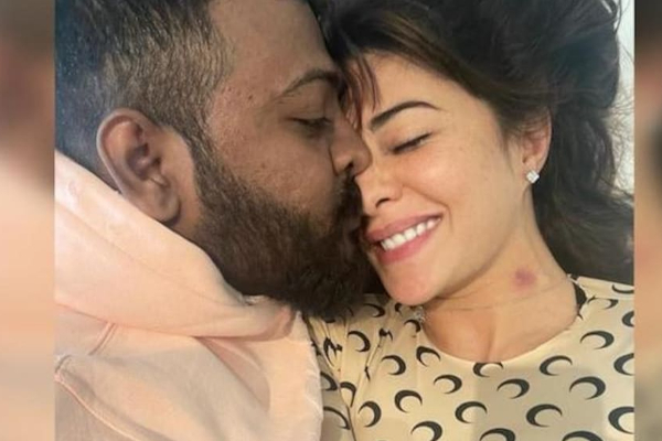 நடிகர்கள் கூறியும் காதல் தொடர்பில் இருந்த நடிகை.. கோடிக்கணக்கில் ஆட்டையை போட்ட ஜாக்குலின்.. | Salman Khan Has Decided To Stay Away Jacqueline