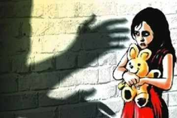 60 හැවිරිදි ලොකු තාත්තා 14 හැවිරිදි දැරියට කළ අහස පොළොව නුහුලන අපරාධය..