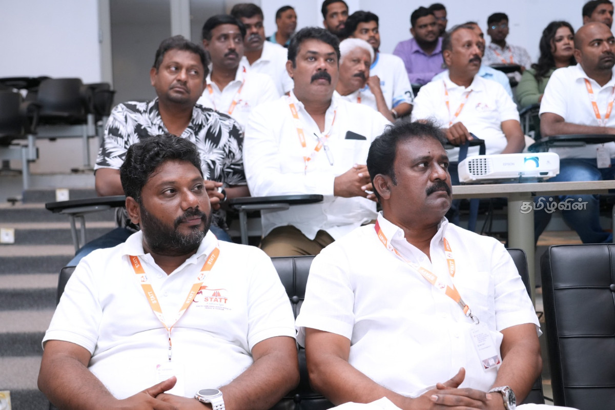 சுற்றுலா வளர்ச்சி வடக்கு மக்களின் வாழ்வாதாரத்தை உயர்த்த வேண்டும் - யாழில் ஆளுநர் வேதநாயகன் வலியுறுத்தல் | North Governor Statement Regarding Tourism சுற்றுலா வளர்ச்சி வடக்கு மக்களின் வாழ்வாதாரத்தை உயர்த்த வேண்டும் - யாழில் ஆளுநர் வேதநாயகன் வலியுறுத்தல் | North Governor Statement Regarding Tourism