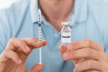 இன்சுலின் செலுத்தி மனைவியை கொல்ல முயன்ற கணவன்!