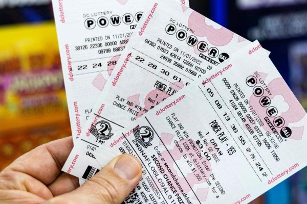 42 மில்லியன் லொட்டரி பணம் - கனேடியருக்கு தேடிவந்த அதிர்ஸ்டம் | Luck Win Lottery Winners Draw Canada