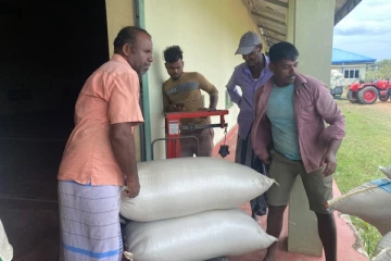 மட்டக்களப்பில் நெல் கொள்வனவு தொடர்பாக விவசாயிகள் முன்வைத்துள்ள கோரிக்கை (Photos)