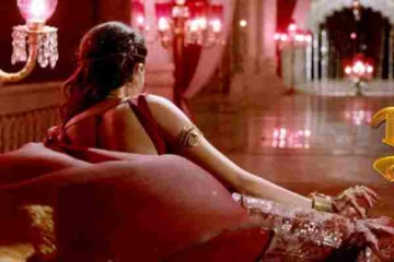 ரசிகர்களை திக்குமுக்காட வைக்கப்போகும் பாம்பு... என்ன சமாச்சாரம் பாருங்க