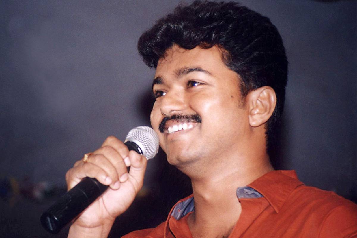 விஜய் வறுமை பற்றி எனக்கு தெரியும்! படு வைரலாகும் நண்பனின் பதிவு | Did Vijay Grow Up Poverty Friend Post Goes Viral விஜய் வறுமை பற்றி எனக்கு தெரியும்! படு வைரலாகும் நண்பனின் பதிவு | Did Vijay Grow Up Poverty Friend Post Goes Viral