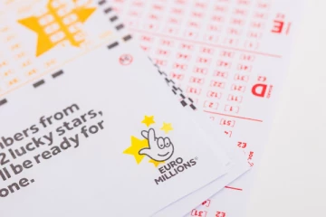 110m யூரோ மில்லியன்கள் ஜாக்பாட்: பரிசு தொகைக்கு பிரித்தானியர் கோரிக்கை!