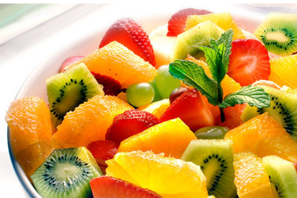 எச்சரிக்கை... இனி யாரும் பழம் சாப்பிட்ட பிறகு இந்த பிழையை செய்யாதீர்கள்! | Don T Drink Water After Consuming These Fruits