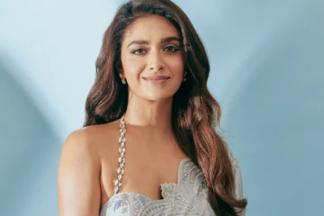 நடிகை கீர்த்தி சுரேஷை பெண் கேட்டு சென்ற முன்னணி தமிழ் ஹீரோ! யார் பாருங்க