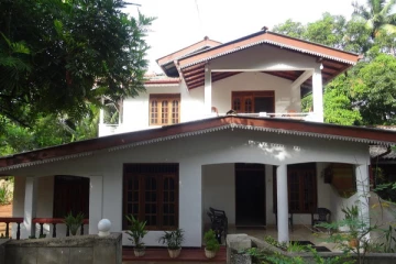 ஆபத்திலிருந்து தப்ப இலங்கை மக்களுக்கு விடுக்கப்பட்டுள்ள அவசர கோரிக்கை