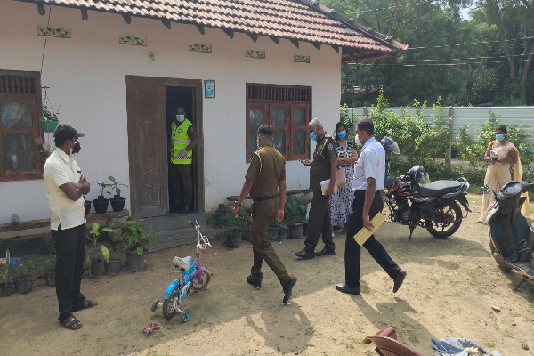 எரிந்த நிலையில் சடலமாக மீட்கப்பட்ட இளம் ஆசிரியர் | Young Teacher Found Burnt To Death