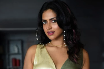 அமலா பாலுடன் முத்தக்காட்சி.. 20 முறை டேக் எடுத்தேன்!..பிரபல நடிகர் ஓபன் டாக்