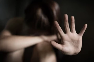புகார் கொடுக்க வந்த பெண்ணை கற்பழித்த பொலிஸ் அதிகாரி!