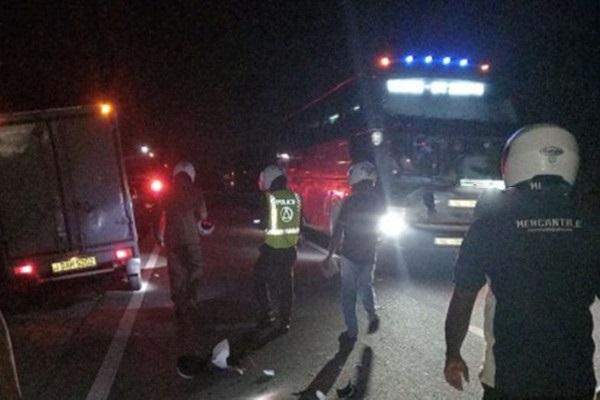 யாழில் கோரவிபத்து காவல்துறை உத்தியோகத்தர் பலி | Police Officer Was Killed In An Accident In Jaffna