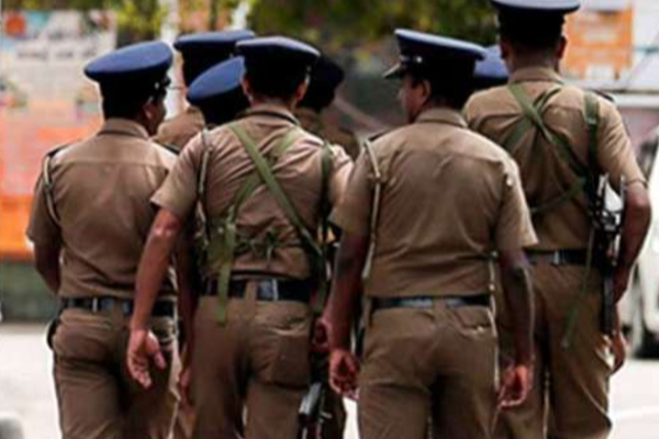 கோர விபத்தில் 8 வயது சிறுமி பலி! தந்தையின் நடந்த கண்முன்னே துயரம் | 8 Year Old Girl Tragically Dies In Car Accident