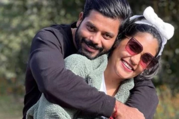 திருமணம் ஆகி 1 வருடத்தில் இறந்த கணவர், மறக்க முடியாத நினைவுகள்- காட்டுக்கு சென்றுள்ள சீரியல் நடிகை ஸ்ருதி