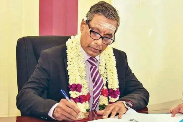 ஆர்தர் சி.கிளார்க் நிறுவனத்தின் ஆளுநர் சபை உறுப்பினராக யாழ்.பல்கலைக்கழக துணைவேந்தர் நியமனம்! | Jaffna University Vice Chancellor C Sirisakunaraja
