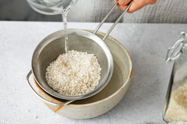 கருமை நிறத்தை போக்க வேண்டுமா...! கிரீம்களுக்கு பதிலாக இதை பயன்படுத்துங்கள் | Dark Skin Remove To White Face Super Simple Tips கருமை நிறத்தை போக்க வேண்டுமா...! கிரீம்களுக்கு பதிலாக இதை பயன்படுத்துங்கள் | Dark Skin Remove To White Face Super Simple Tips