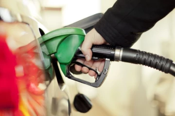 විශේෂ කැබිනට් හමුවේදි ඉන්ධන මිල ගැන ගත් තීරණය මෙන්න