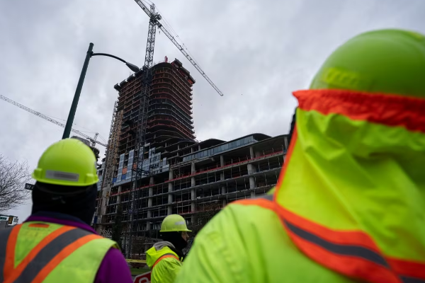கனடாவில் புலம்பெயர்ந்த பெண்ணுக்கு நேர்ந்த துயர முடிவு | Migrant Woman Working In Construction In Canada