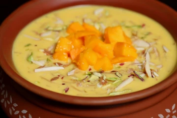 அடுப்பில்லாமல் செய்யும் சுவையான மாம்பழ பாயசம்: ரெசிபி இதோ!